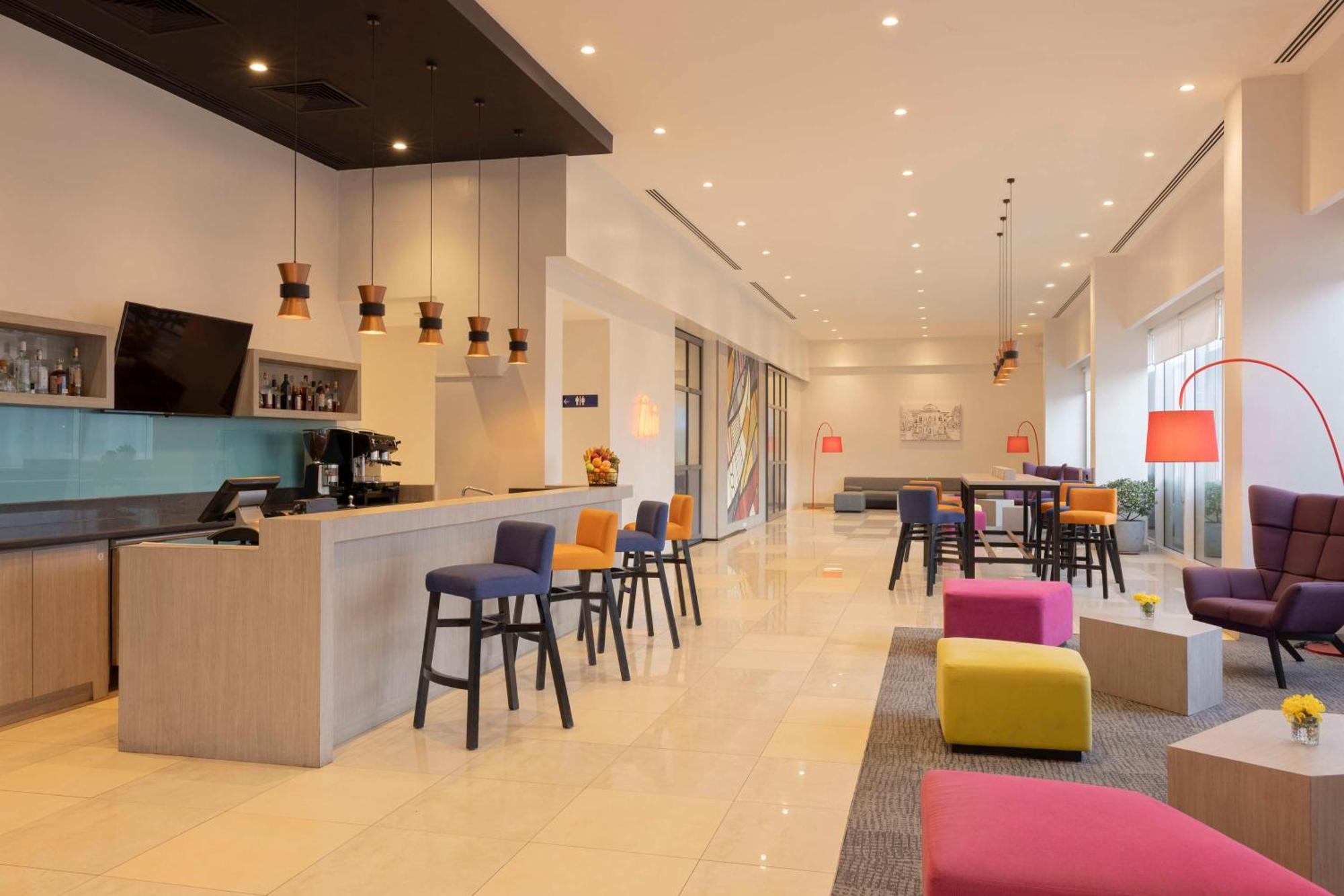 Park Inn By Radisson Iloilo Экстерьер фото